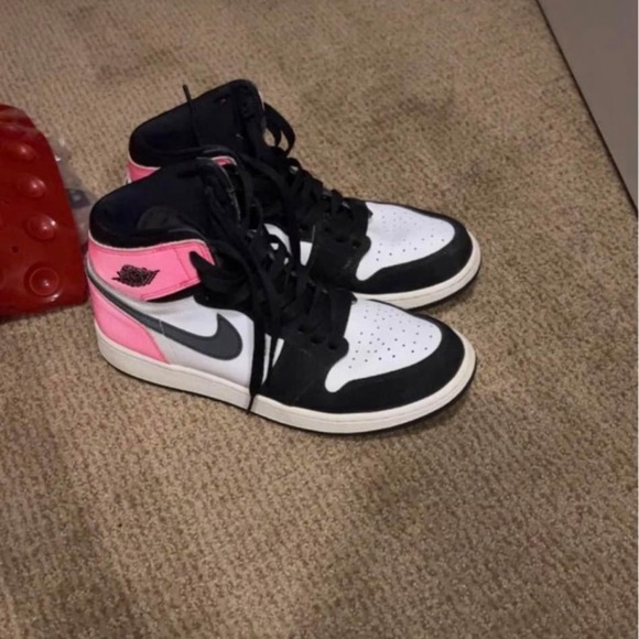 Jordan 1 valentines - Picture 5 of 5